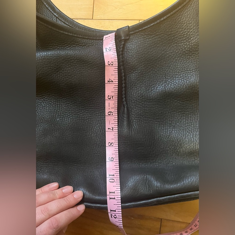 UGG Black Leather Shoulder Bag - Picture 6 of 8